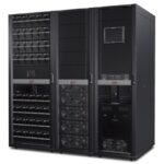 Symmetra PX 125kW Escalável para 250kW sem Bypass de Manutenção nem Distribuição – Capacidade de Ligação em Paralelo