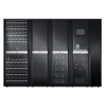 Symmetra PX 125kW Escalável para 500kW com Distribuição e Bypass de Manutenção Montados do Lado Direito